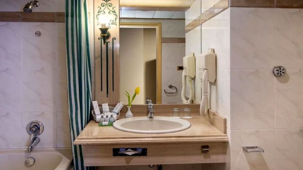 الفندق سونيستا سان جورج - الأقصر